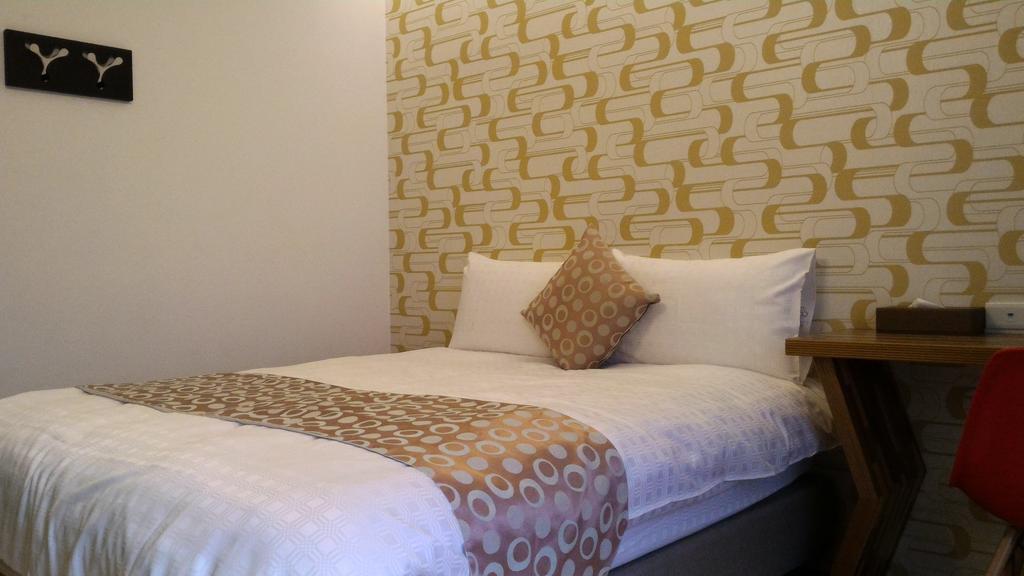Eight View Hotel Luodong Bagian luar foto
