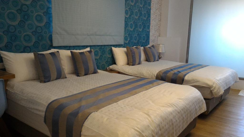 Eight View Hotel Luodong Bagian luar foto